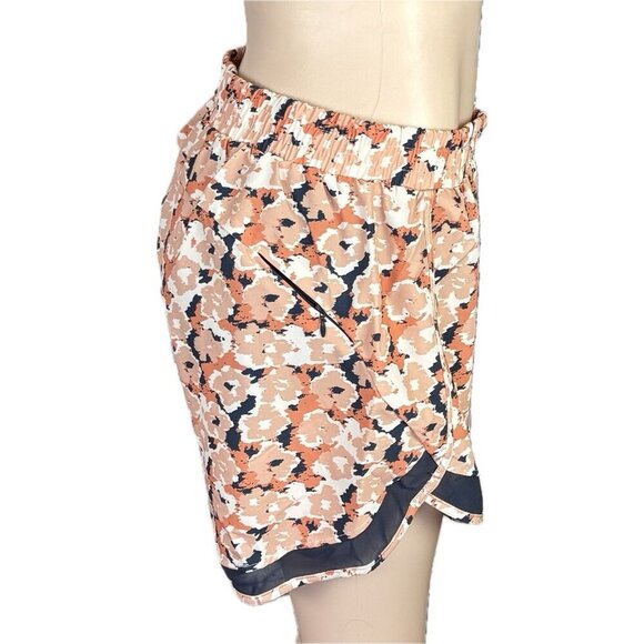 Liv Outdoor XL Blush-Navy Camouflage Floral Mesh Hem Elastic Waist Lined Shorts - Picture 3 of 6